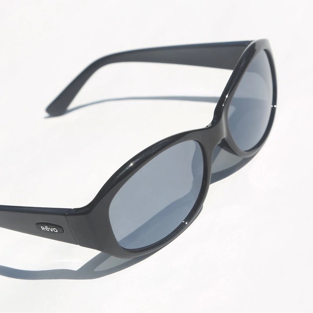 Revo Sunglasses - Picture 4 of 4